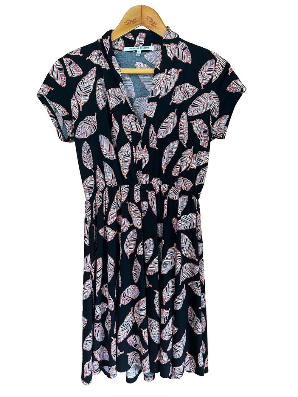 Collective Concepts Colorful Leaf Print V Neck Midi Dress Sz S